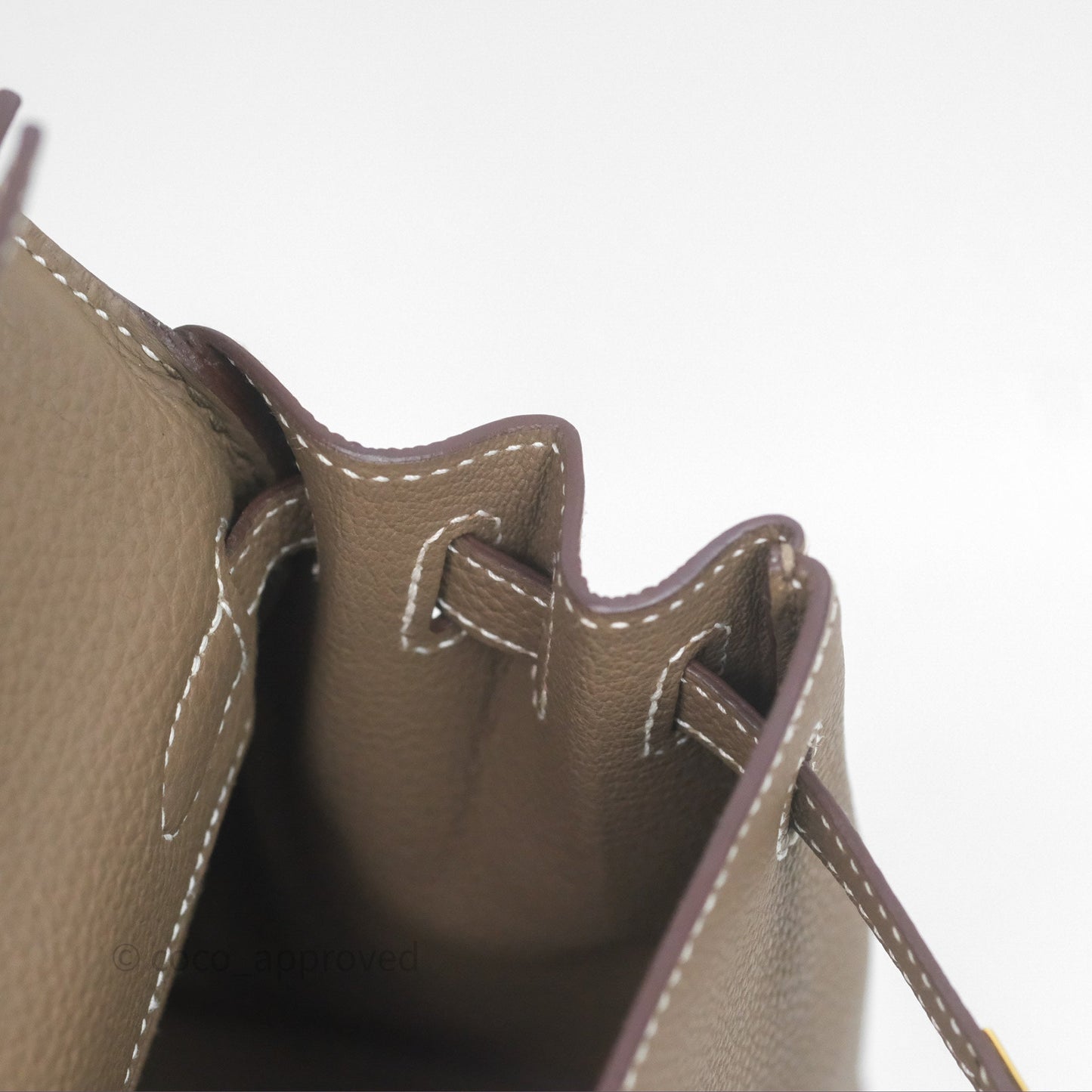 Hermès Retourne Kelly 25 Etoupe 18 Togo Gold Hardware