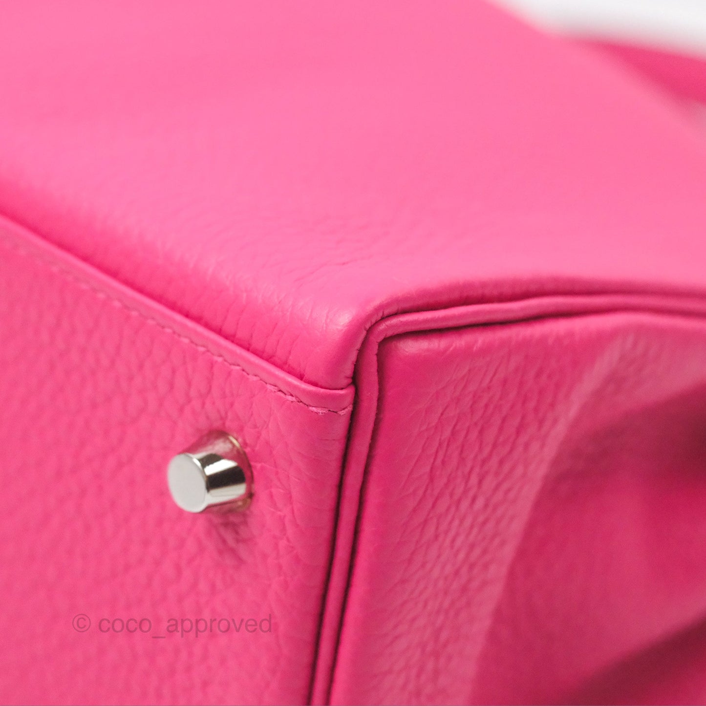 Hermès Retourne Kelly 28 Rose Shocking Clemence Palladium Hardware