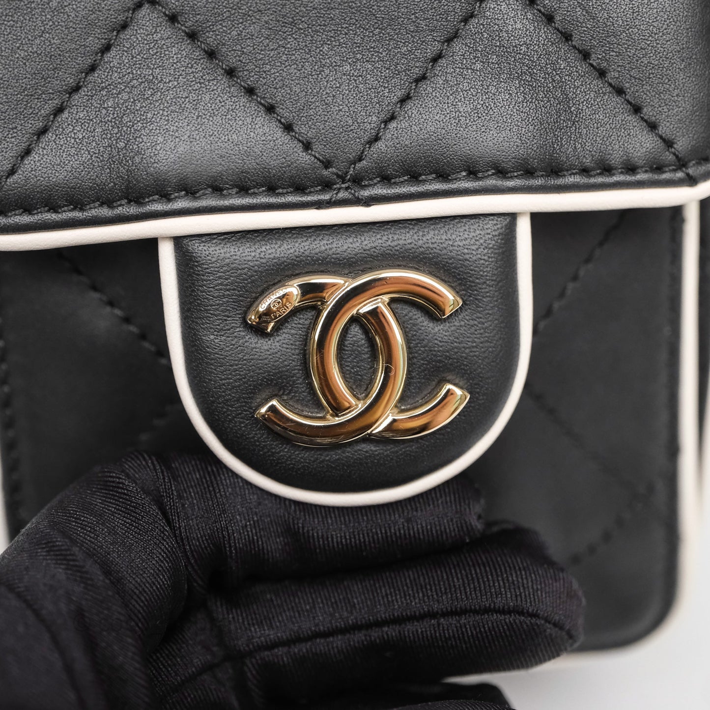 Chanel 25 Mini Bag Black/ White Calfskin Gold Hardware