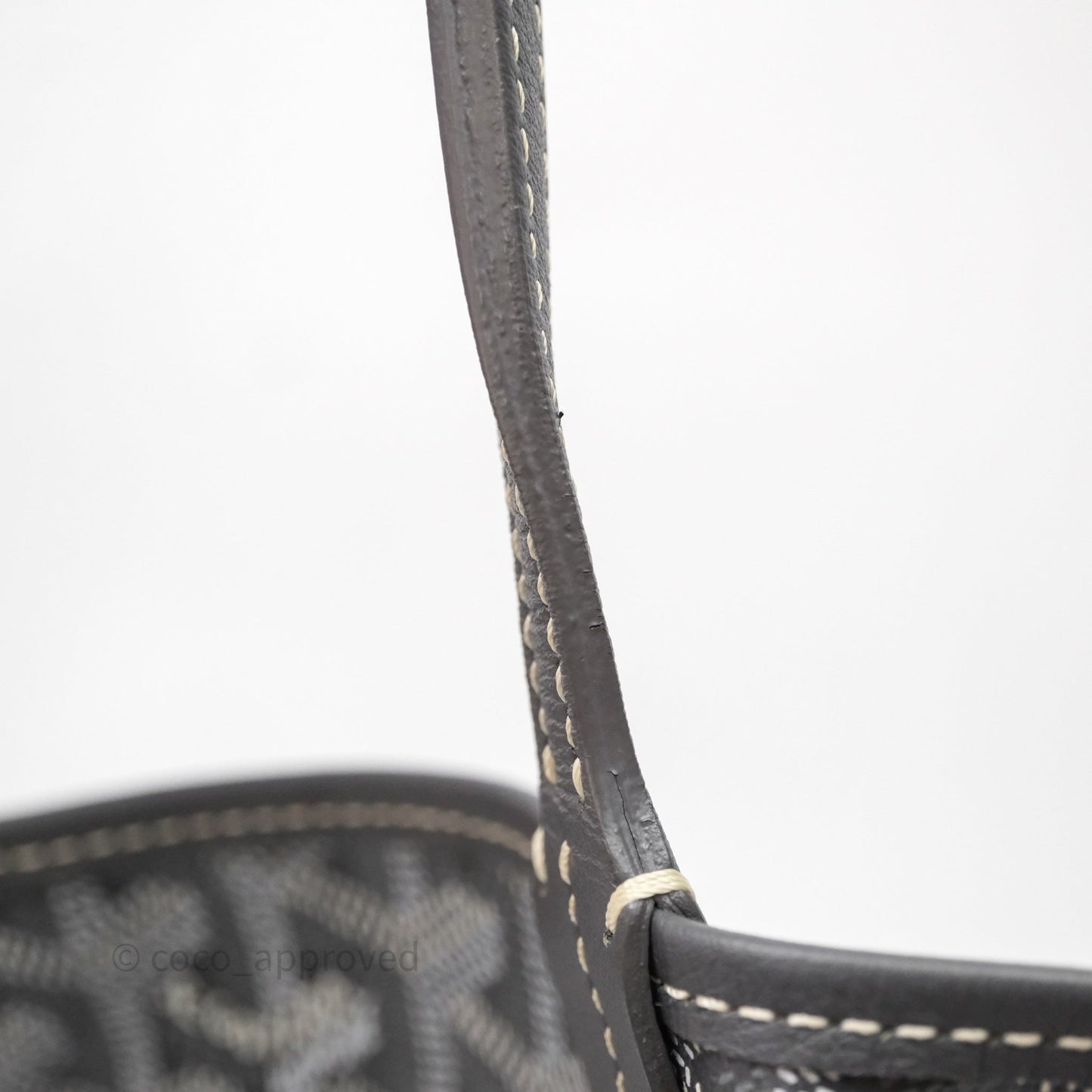 Goyard St Louis Tote PM ⁣⁣⁣⁣⁣⁣⁣⁣⁣⁣⁣⁣⁣⁣⁣⁣⁣⁣⁣⁣Grey