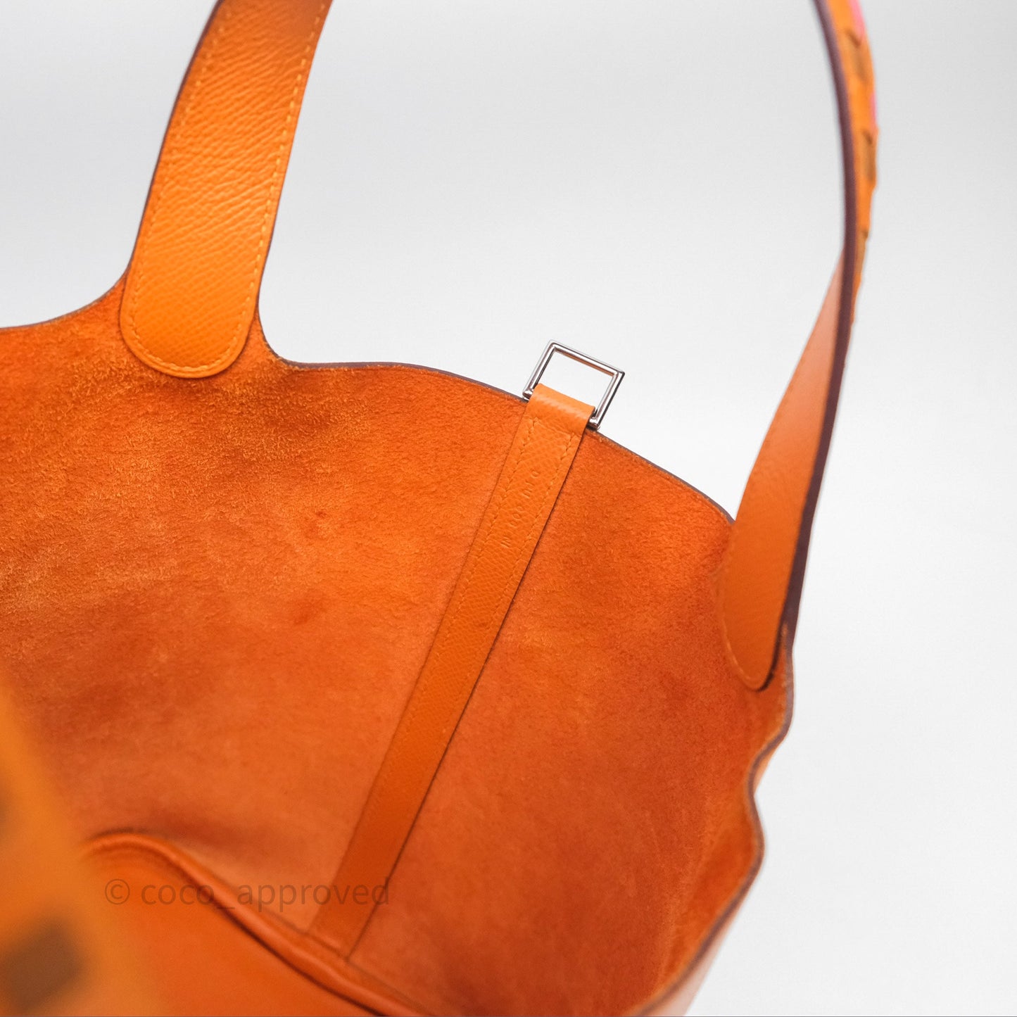 Hermès Tressage De Cuir Picotin Lock 22 Abricot I9/ Rose Azalée 8W/ Gold 37 Epsom Palladium Hardware