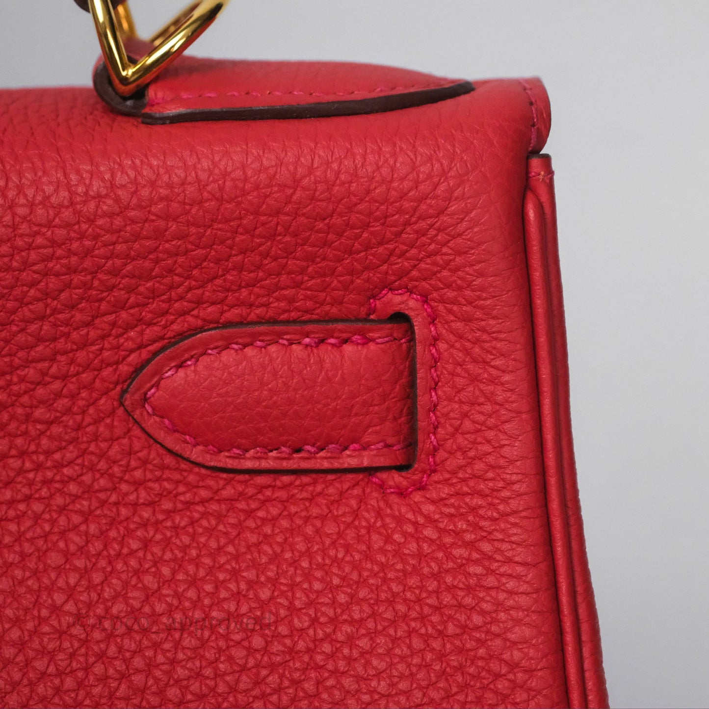 Hermès Kelly 28 Retourne Geranium D5 Togo Gold Hardware
