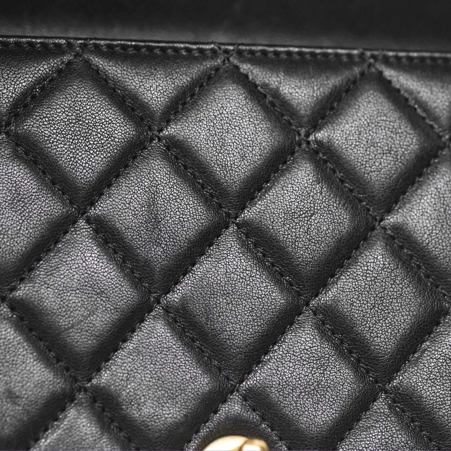 Chanel Small Chic Pearls Flap Quilted Black Goatskin Aged Gold Hardware