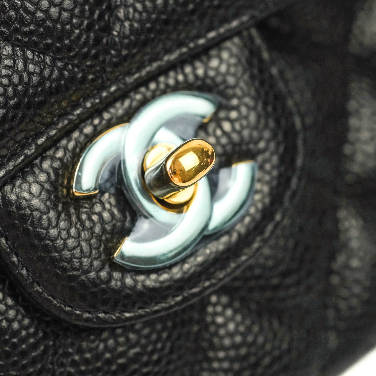 Chanel Quilted M/L Medium Double Flap Black Caviar Gold Hardware