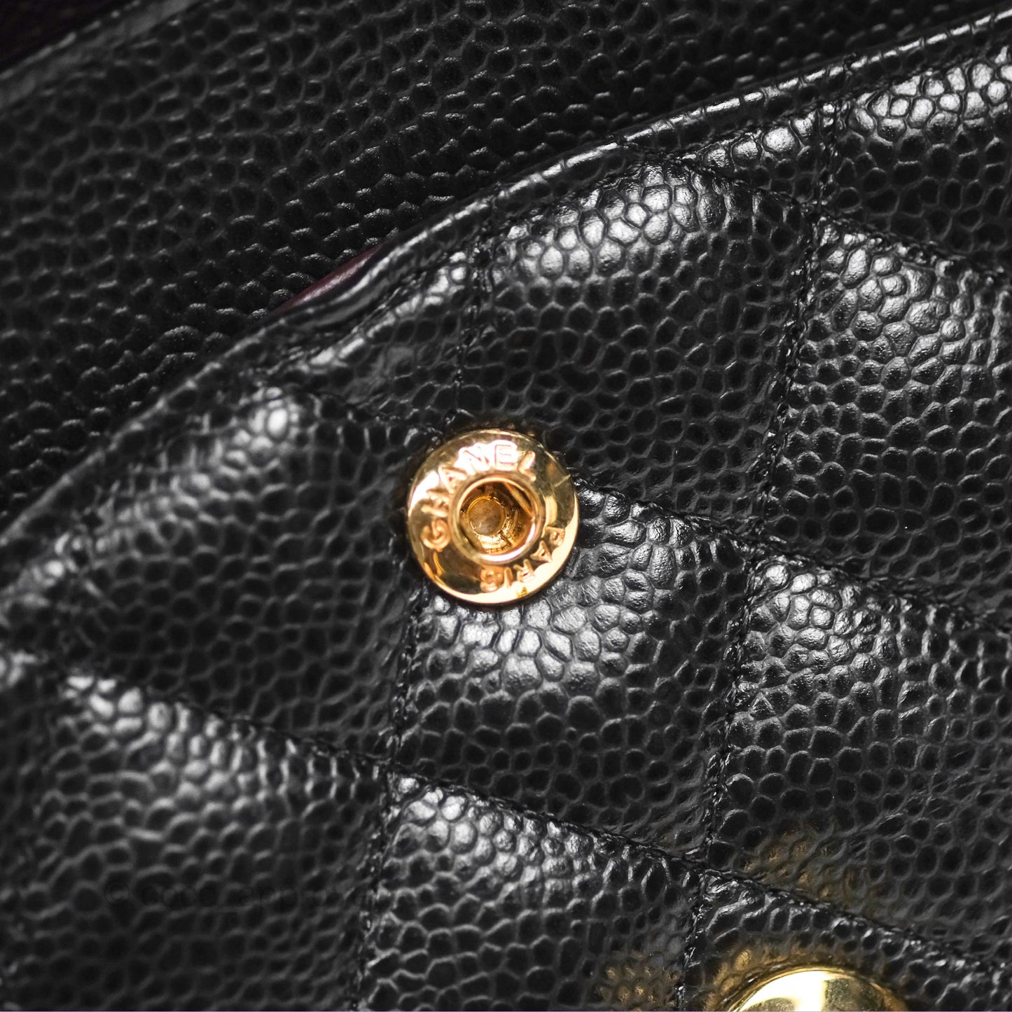 Chanel Classic M/L Medium Flap Quilted Black Caviar Gold Hardware