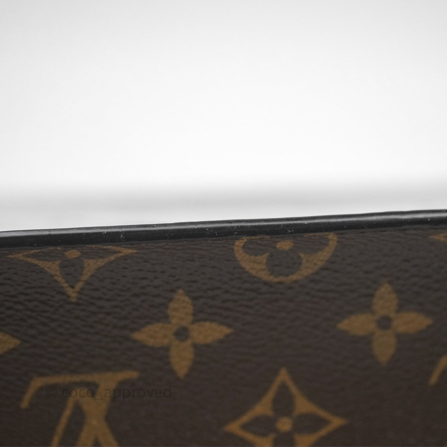 Louis Vuitton Spring Street Vernis Epi Monogram Black