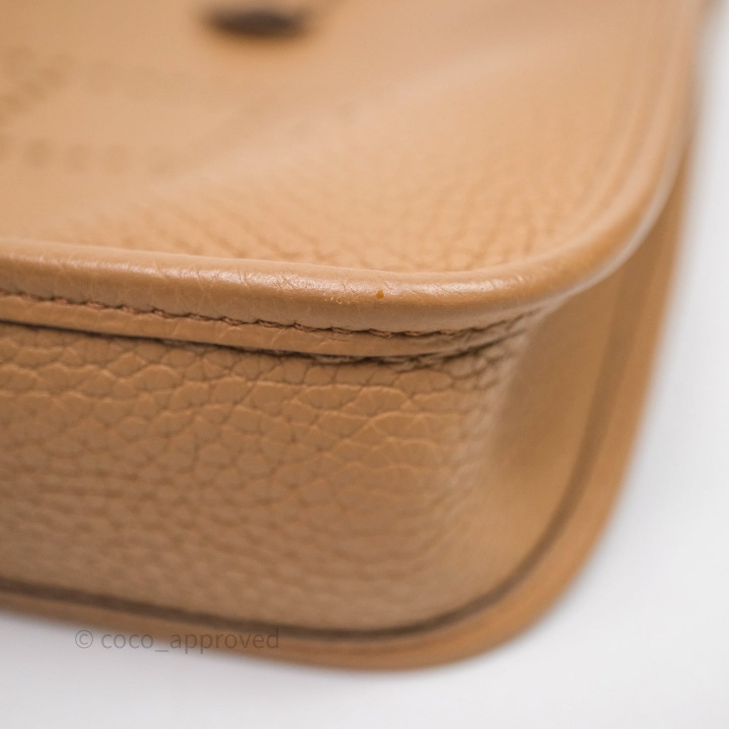 Hermès Mini Evelyne 16 Chai 0M Clemence Gold Hardware