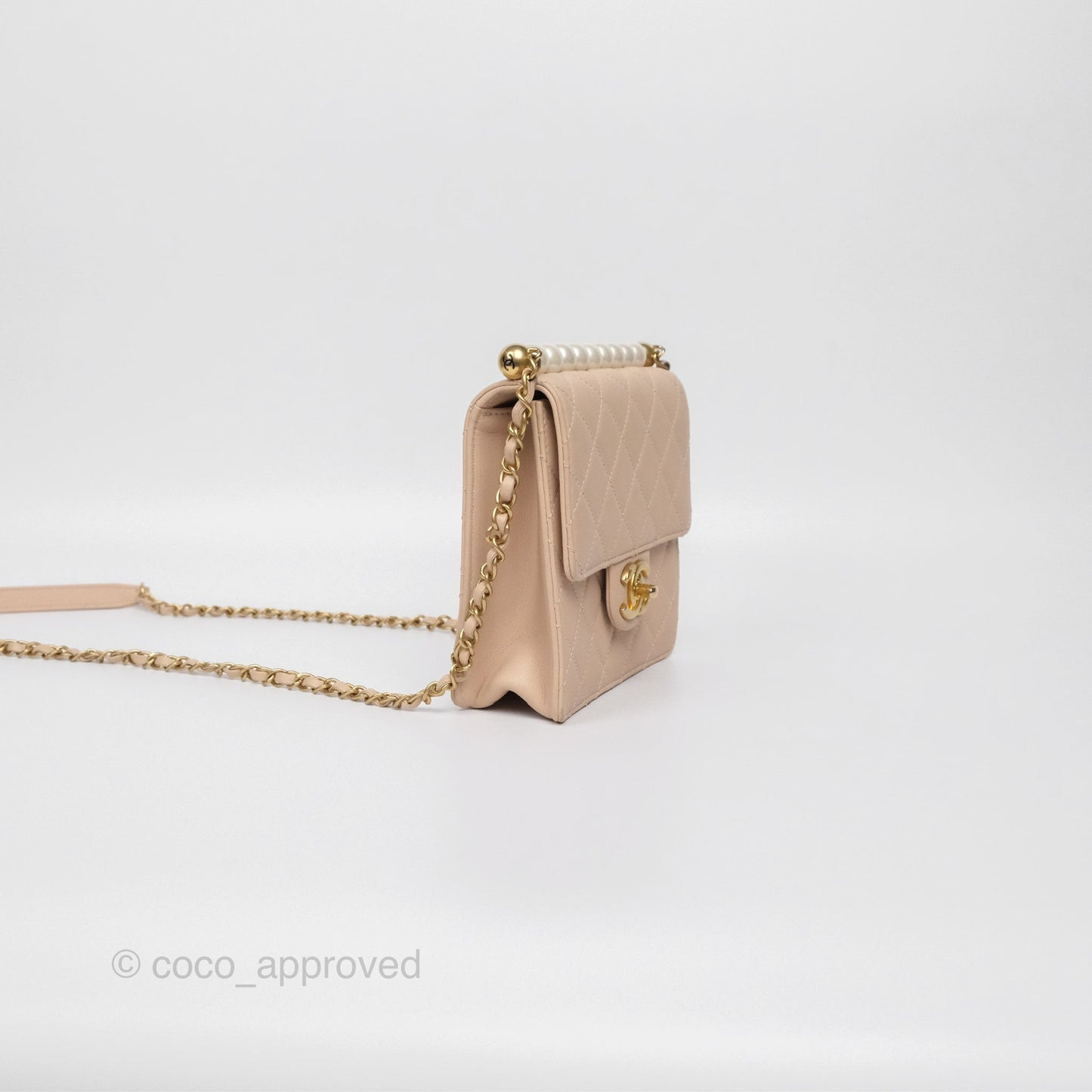 Chanel Quilted Chic Pearls Flap Beige Pink Goatskin Aged Gold Hardware