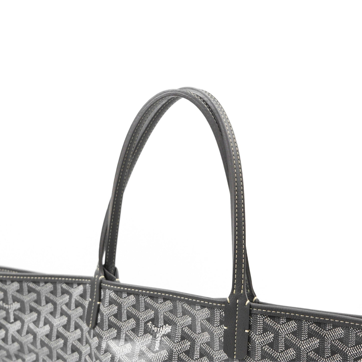 Goyard St Louis Tote PM ⁣⁣⁣⁣⁣⁣⁣⁣⁣⁣⁣⁣⁣⁣⁣⁣⁣⁣⁣⁣Grey Goyardine Canvas