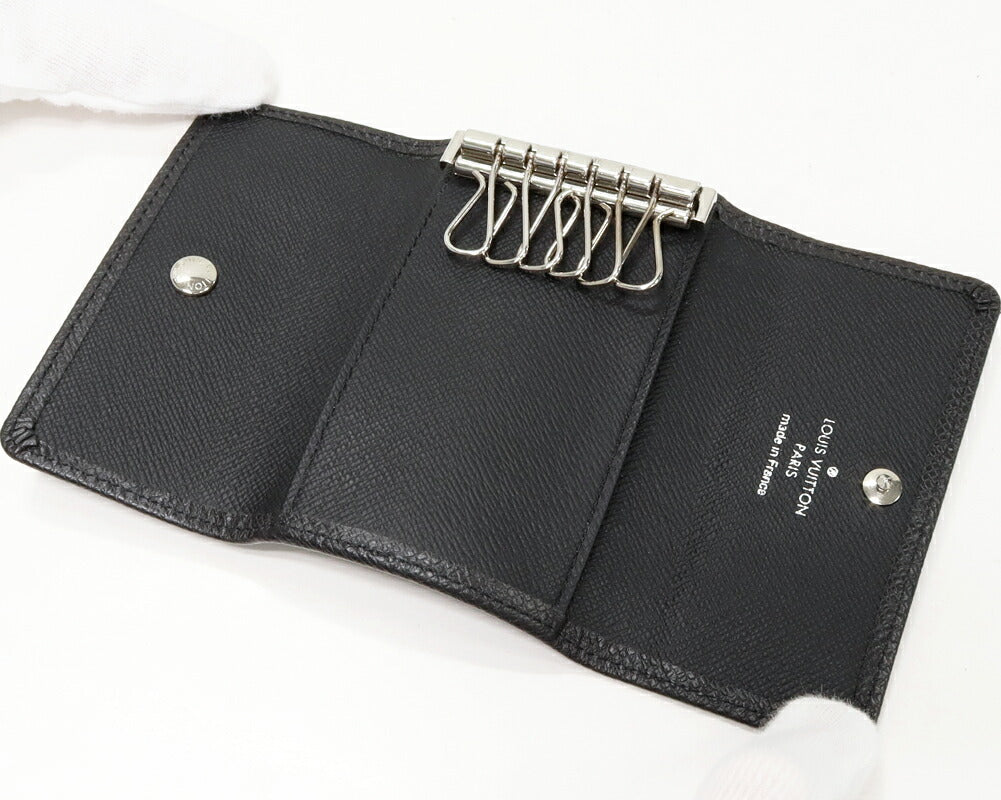Louis Vuitton Taiga Key Case M30500