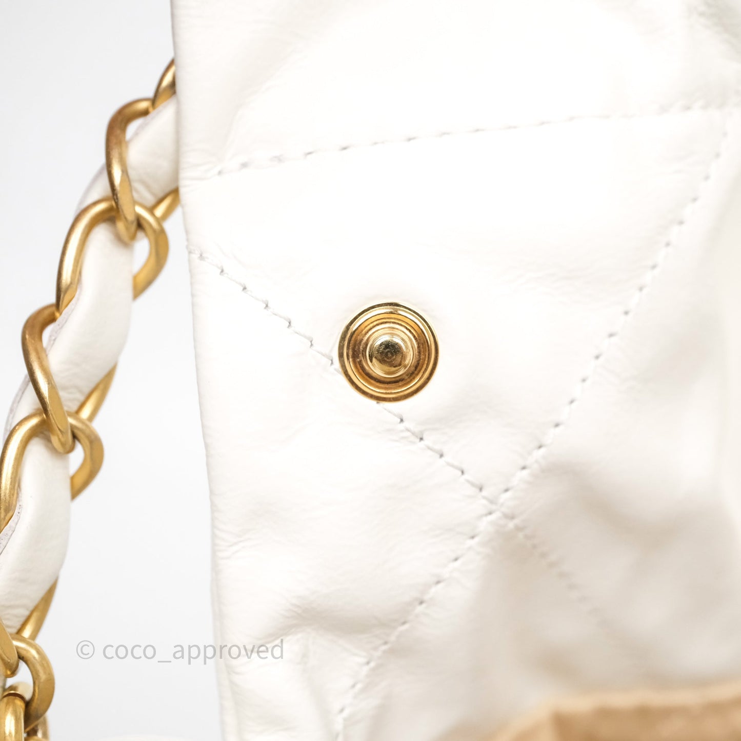 Chanel 22 Small White Shiny Crumpled Calfskin Aged Gold Hardware