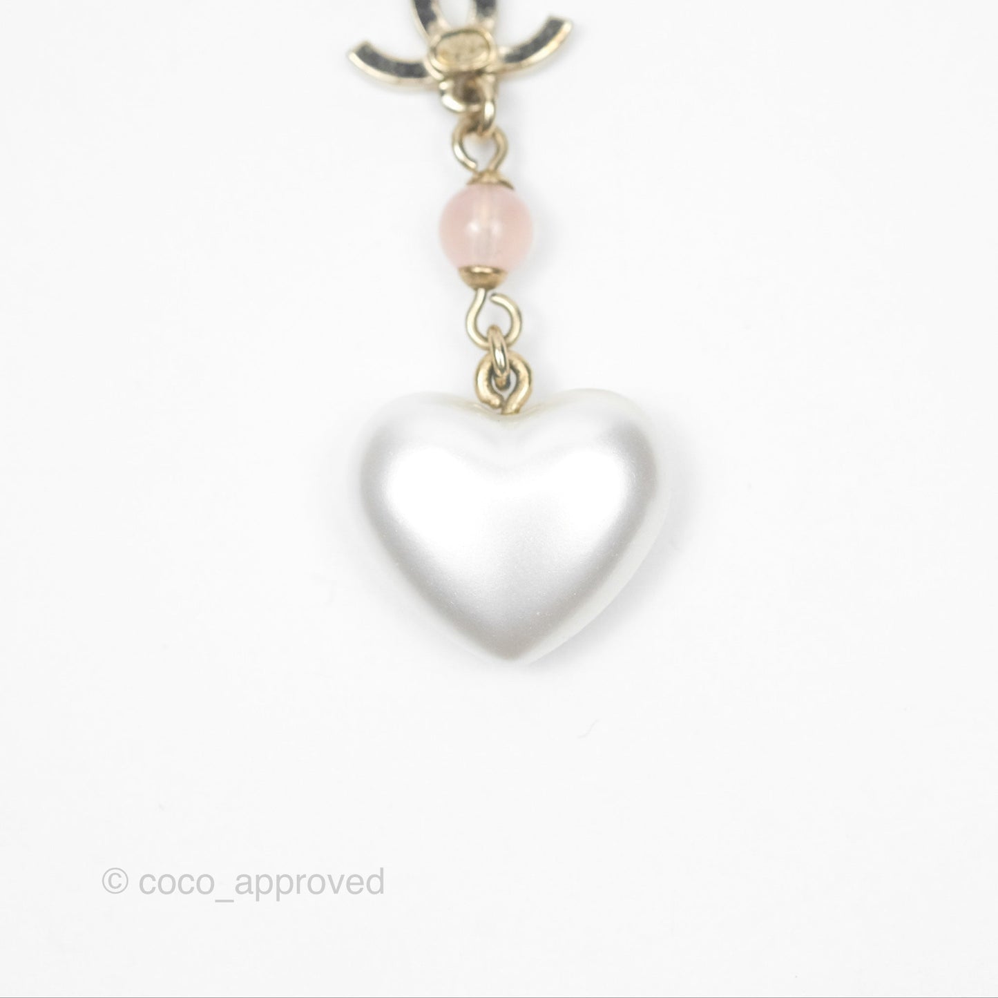 Chanel CC Pink Bead Heart Pearl Crystal CC Drop Earrings Gold Tone 21B