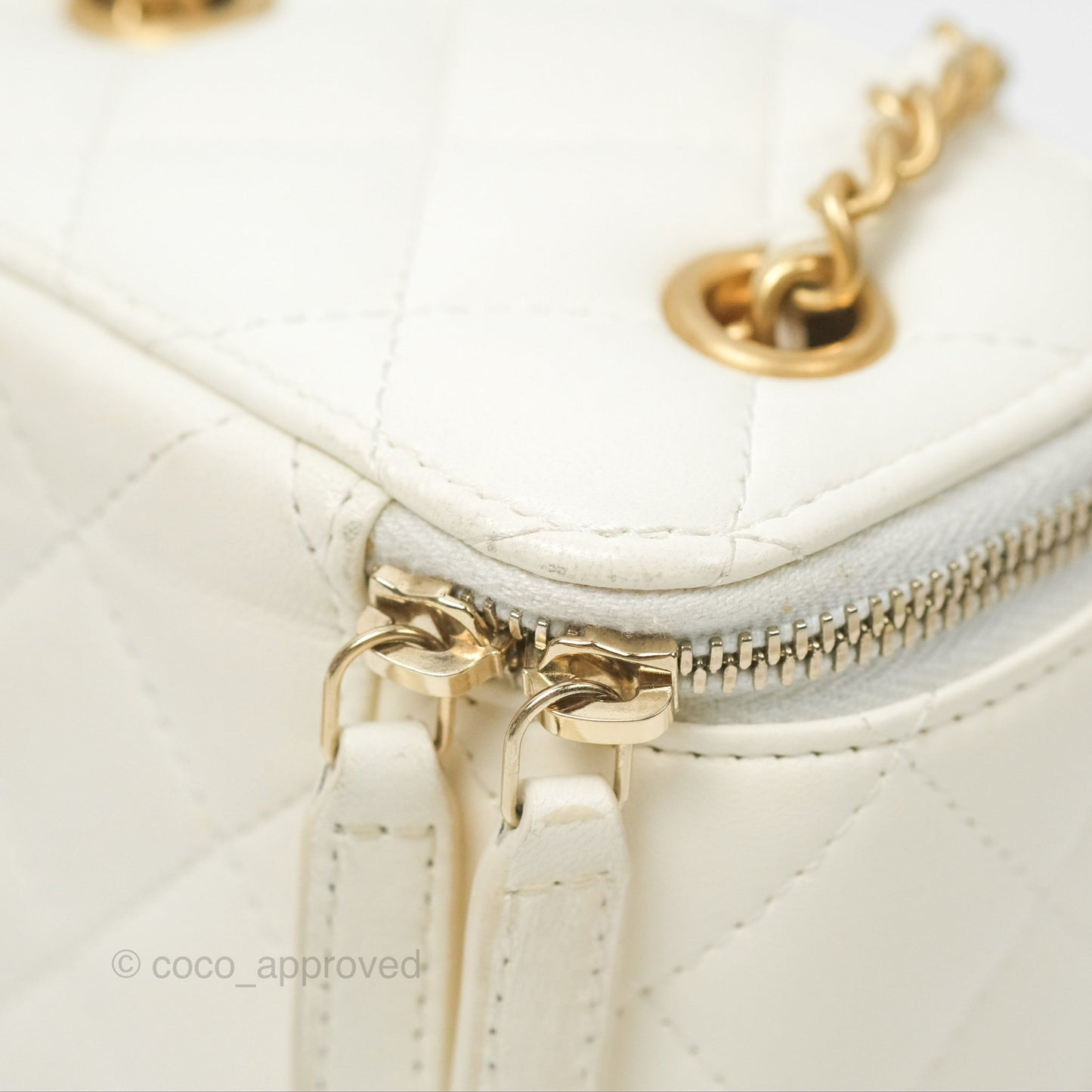 Chanel Mini Pearl Crush Vanity With Chain White Lambskin Gold Hardware