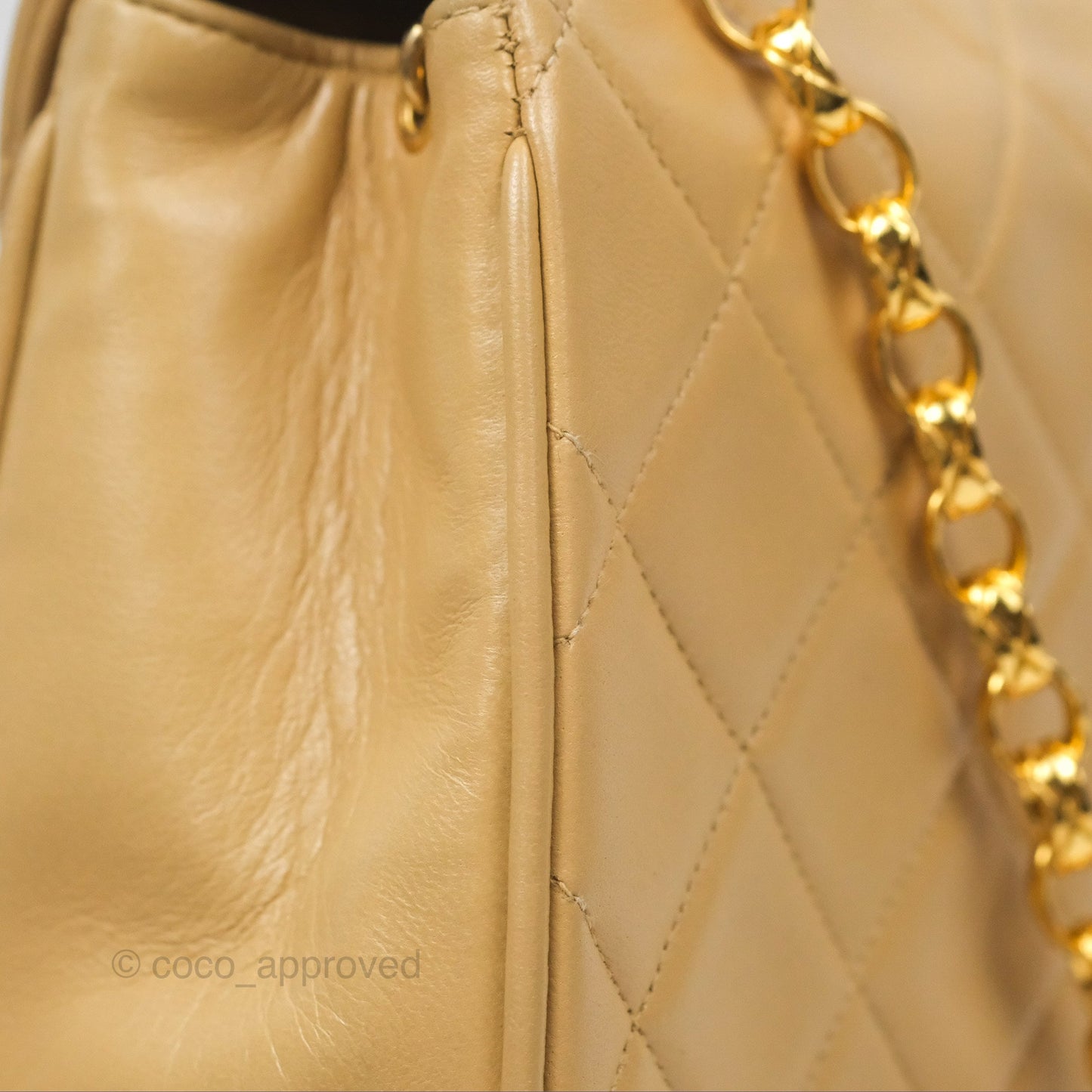 Chanel Vintage Flap Bag Beige Lambskin Gold Hardware