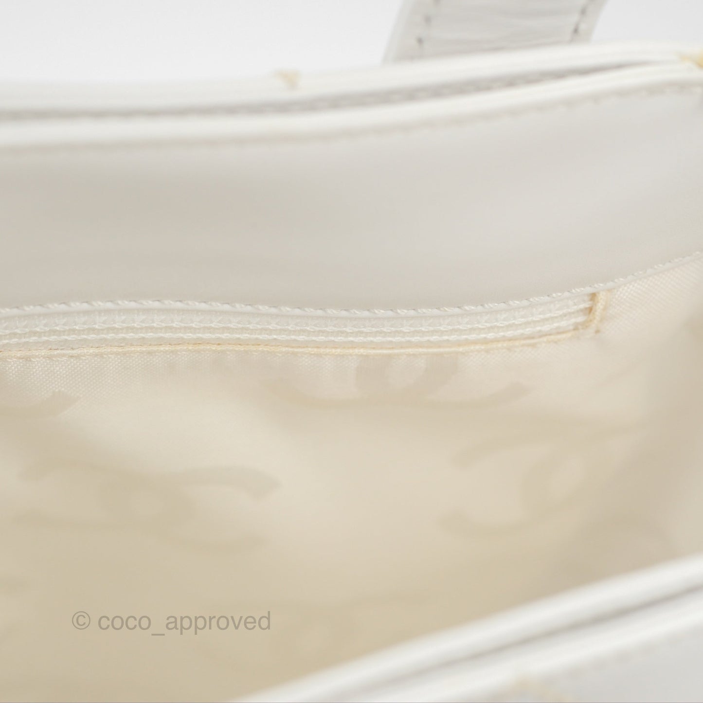 Chanel Vintage Quilted CC Tote Bag White Calfskin Gold Hardware