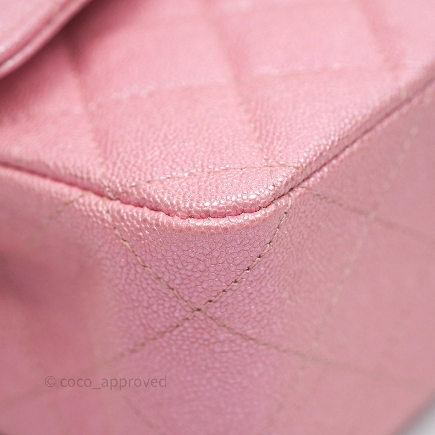 Chanel Quilted Classic M/L Medium Flap Iridescent Pink Caviar Gold Hardware 19S