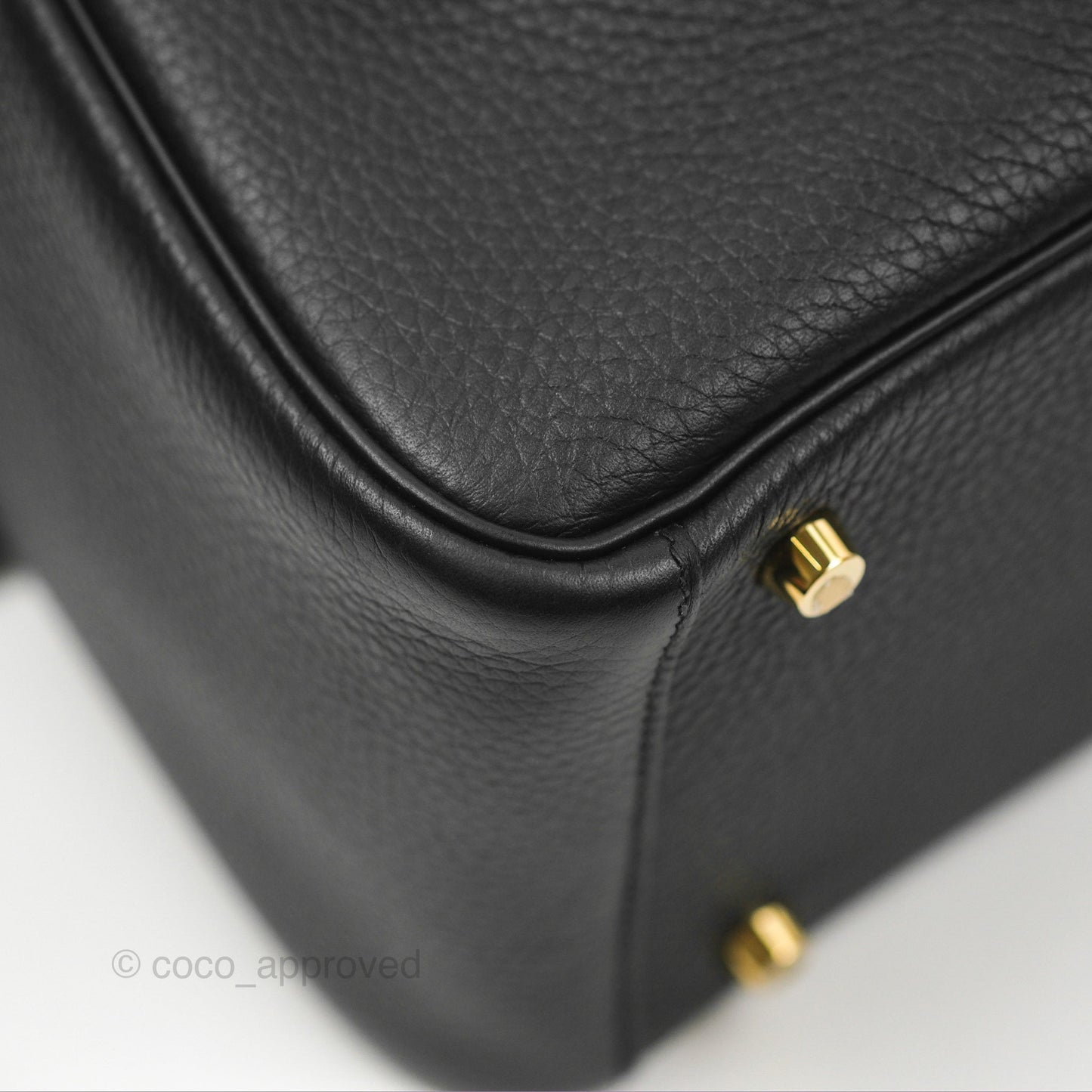 Hermès Lindy 26 Black Clemence Gold Hardware