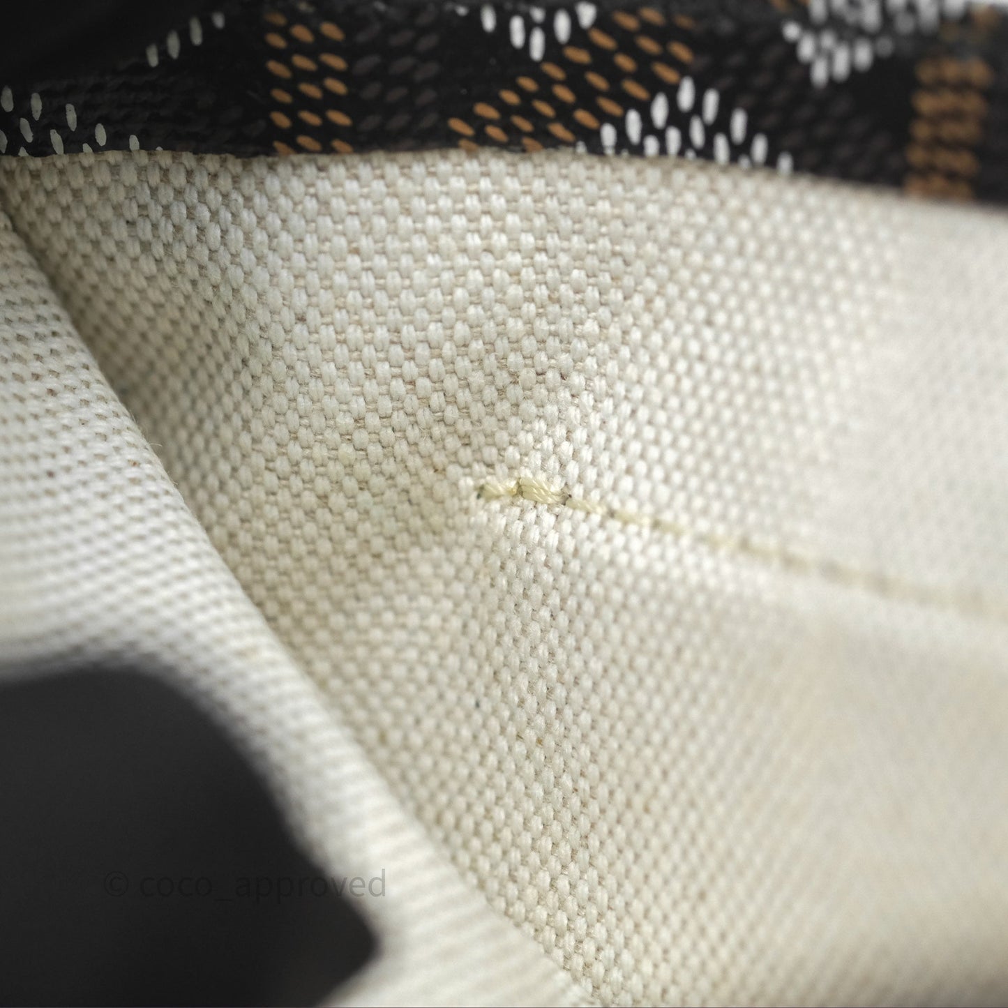 Goyard Saint Louis Black Goyardine Canvas PM⁣⁣⁣⁣⁣⁣⁣⁣⁣⁣⁣⁣⁣⁣⁣⁣