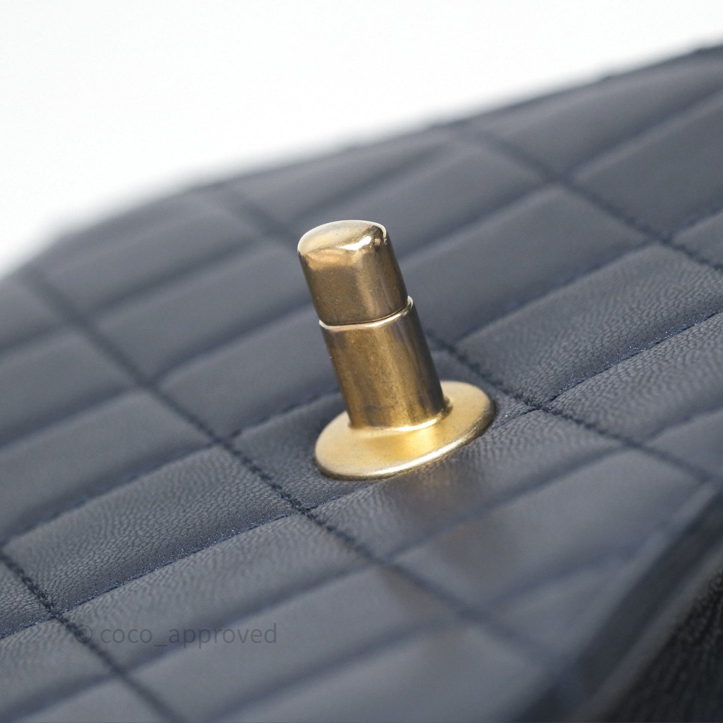 Chanel Quilted Chic Pearls Flap Iridescent Navy Goatskin Aged Gold Hardware