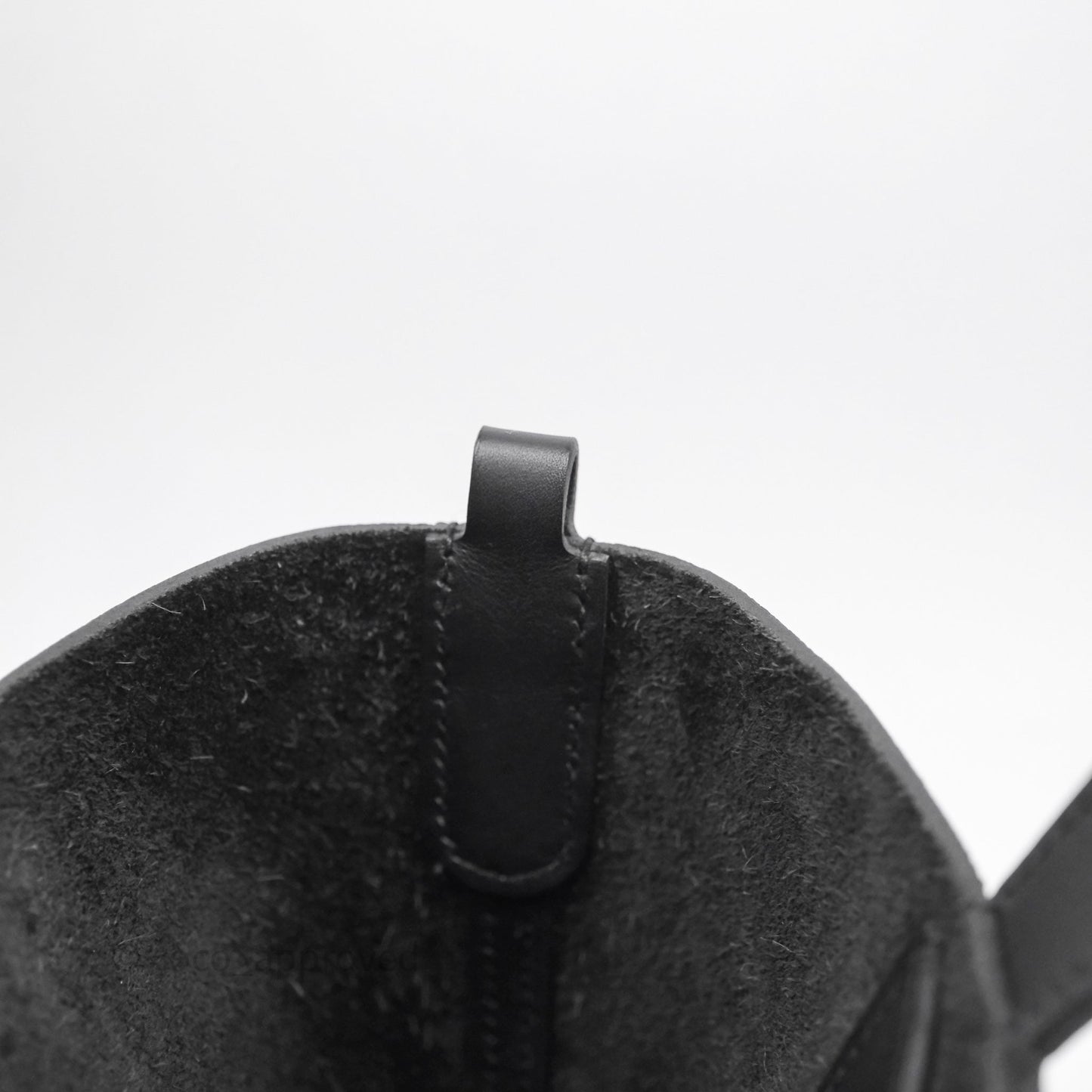 Hermes In-The-Loop 18 Black Noir 89 Clemence Palladium Hardware