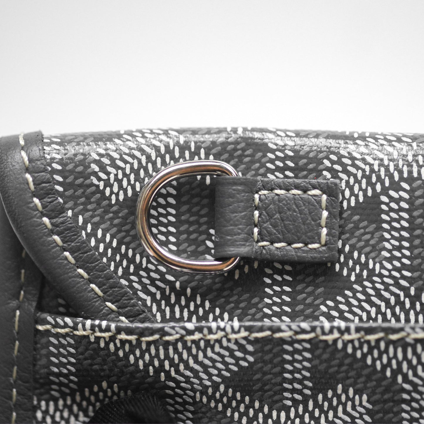 Goyard St Louis Tote PM ⁣⁣⁣⁣⁣⁣⁣⁣⁣⁣⁣⁣⁣⁣⁣⁣⁣⁣⁣⁣Grey