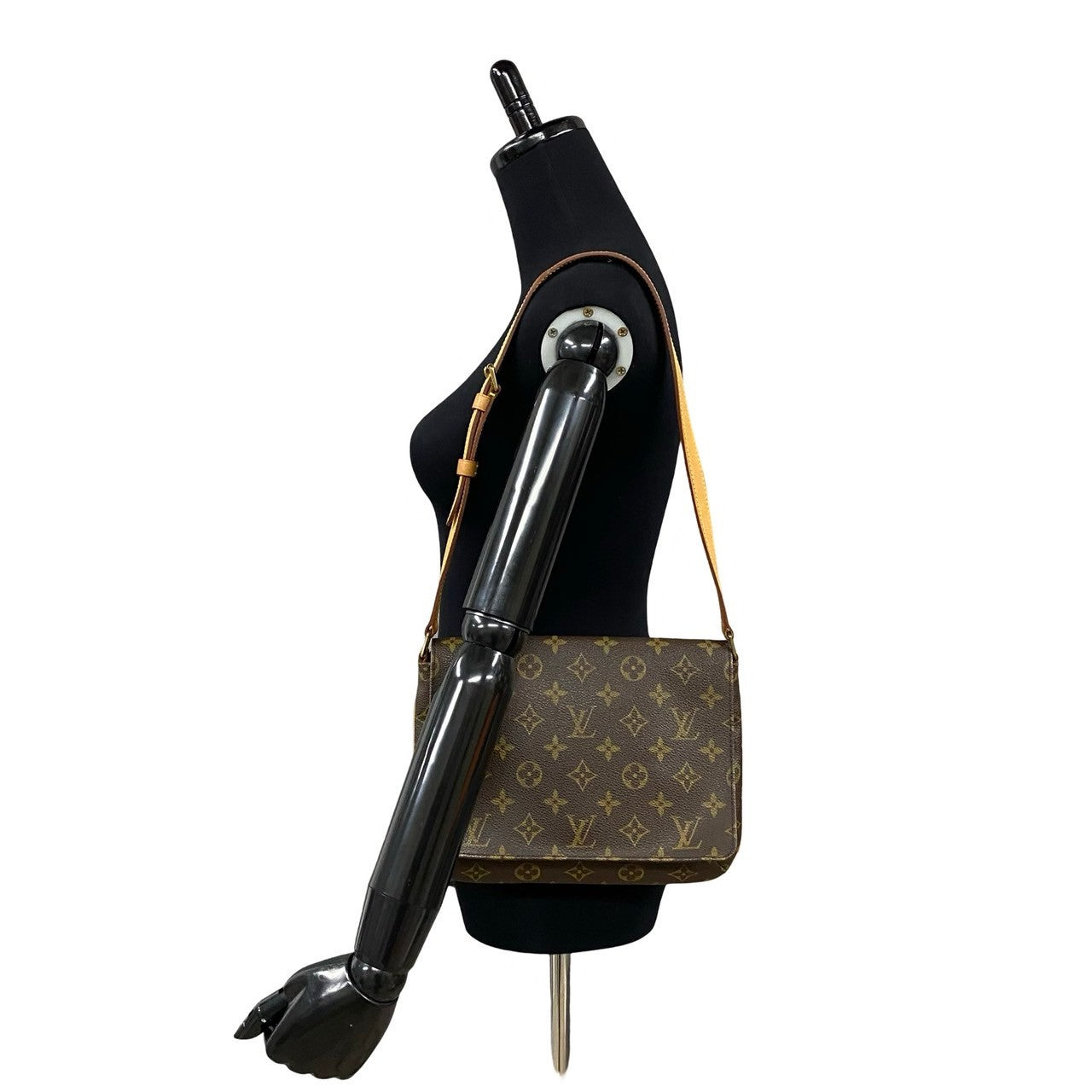 LOUIS VUITTON Shoulder Bag leather Brown Monogram Musette tango