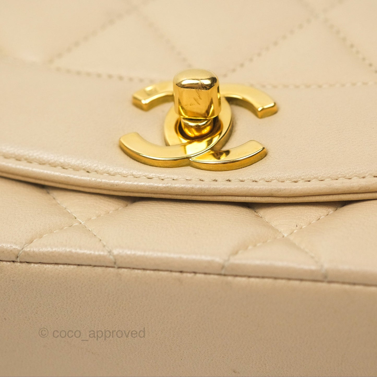 Chanel Vintage Small Quilted Classic Diana Flap Bag Beige Lambskin 24K Gold Hardware