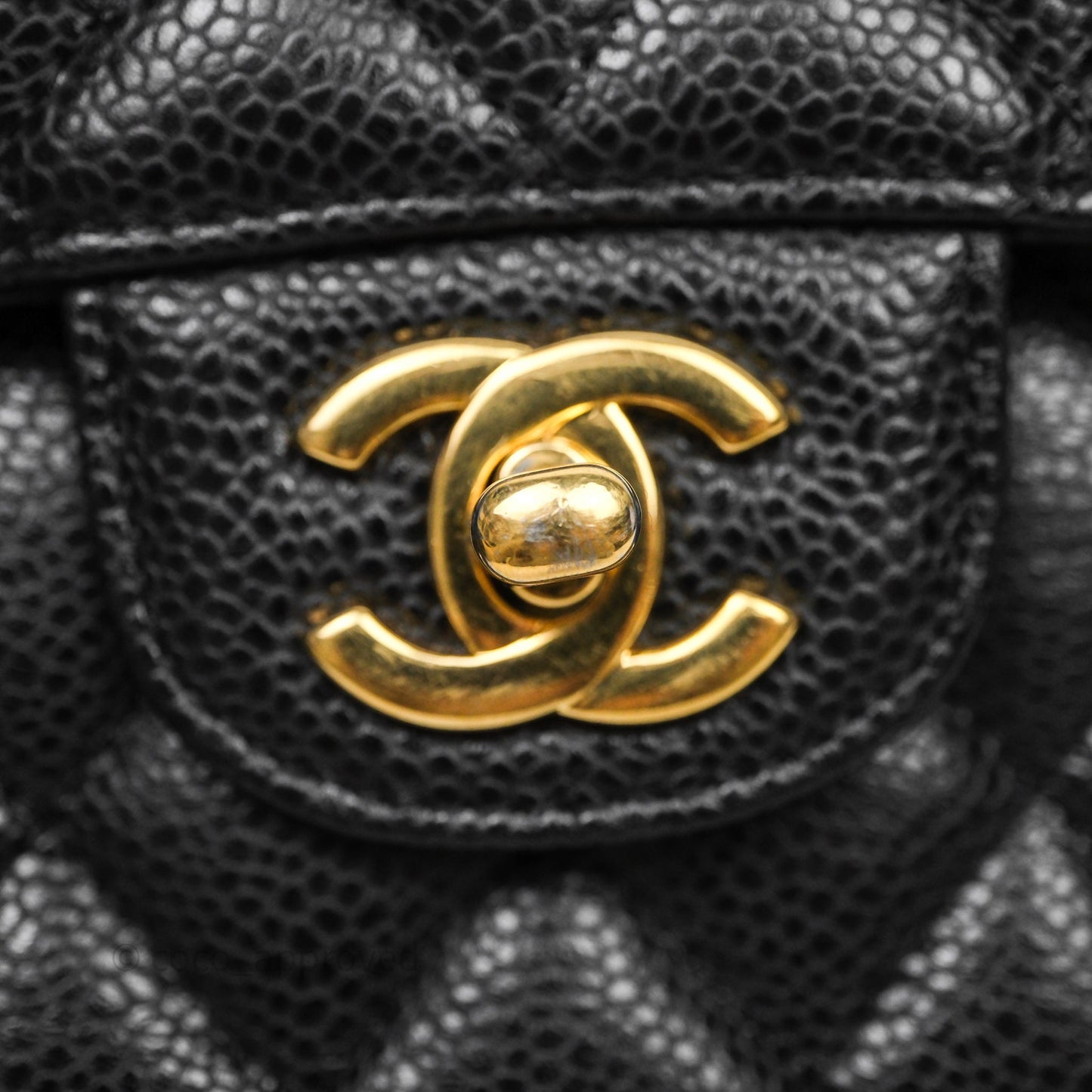Chanel Classic M/L Medium Flap Quilted Black Caviar Gold Hardware