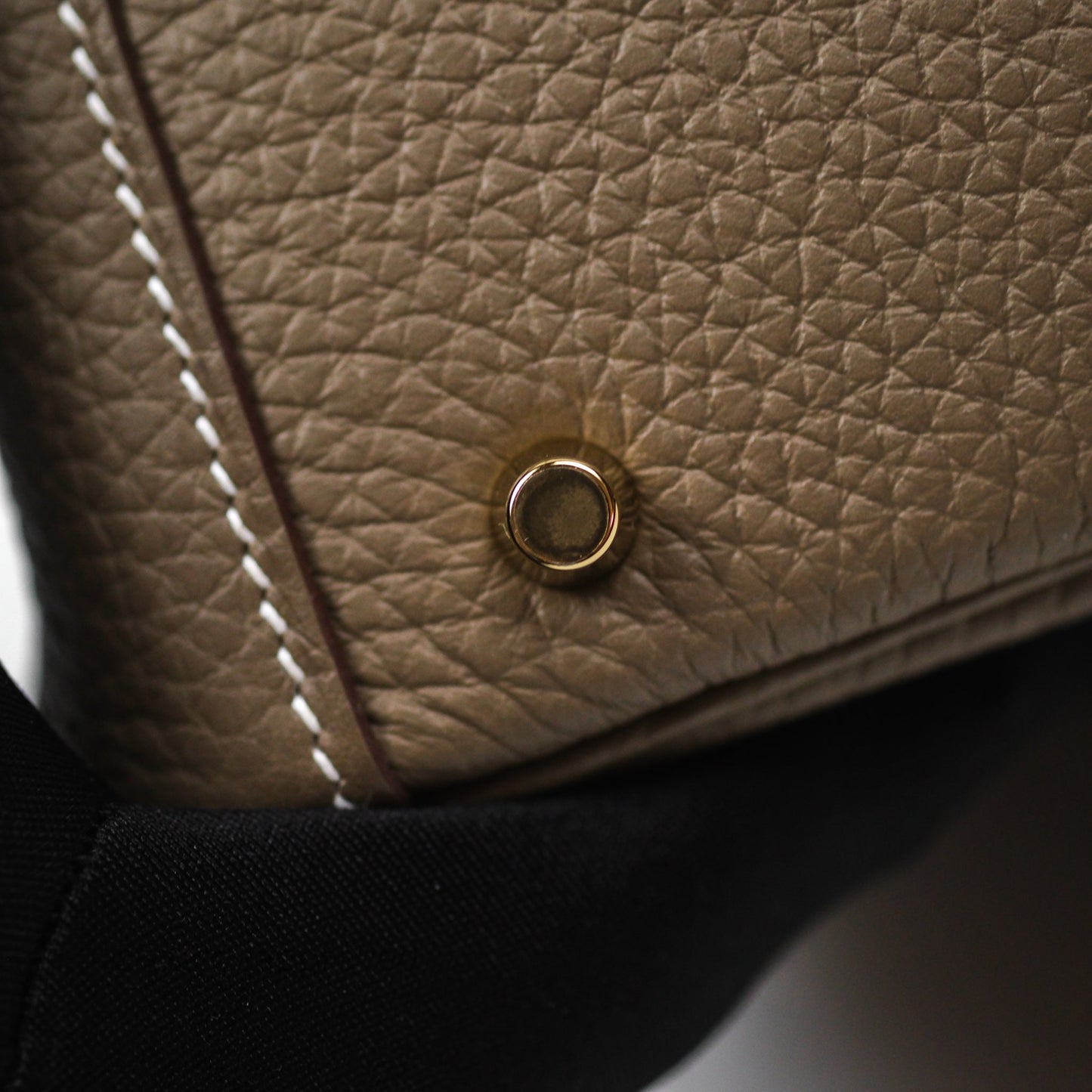 Hermès Mini Lindy 20 Etoupe 18 Clemence Gold Hardware