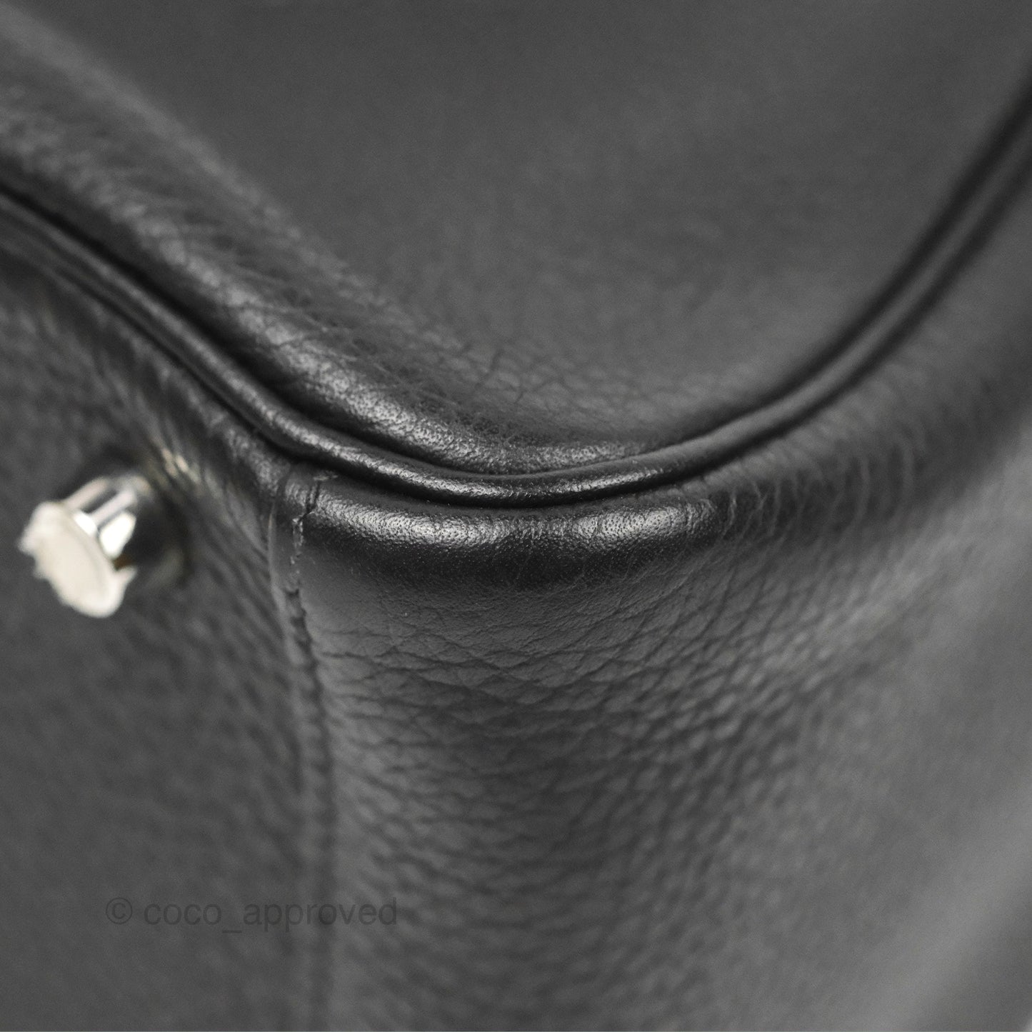 Hermès Lindy 26 Black Clemence Silver Hardware