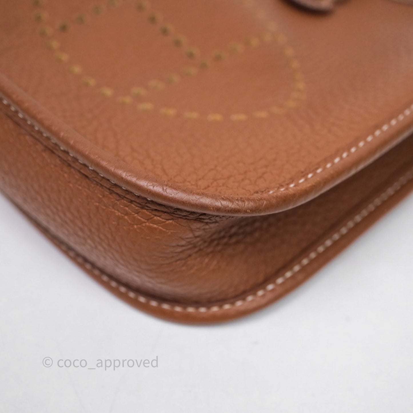 Hermès Mini Evelyne 16 Gold Clemence Gold Hardware