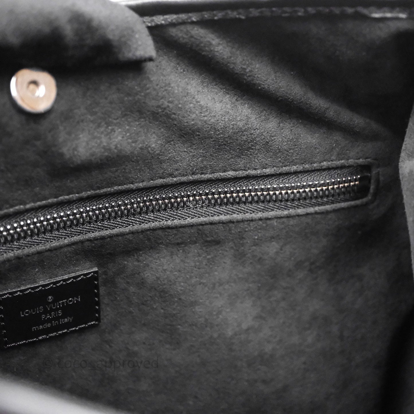 Louis Vuitton CarryAll Vibe MM Black