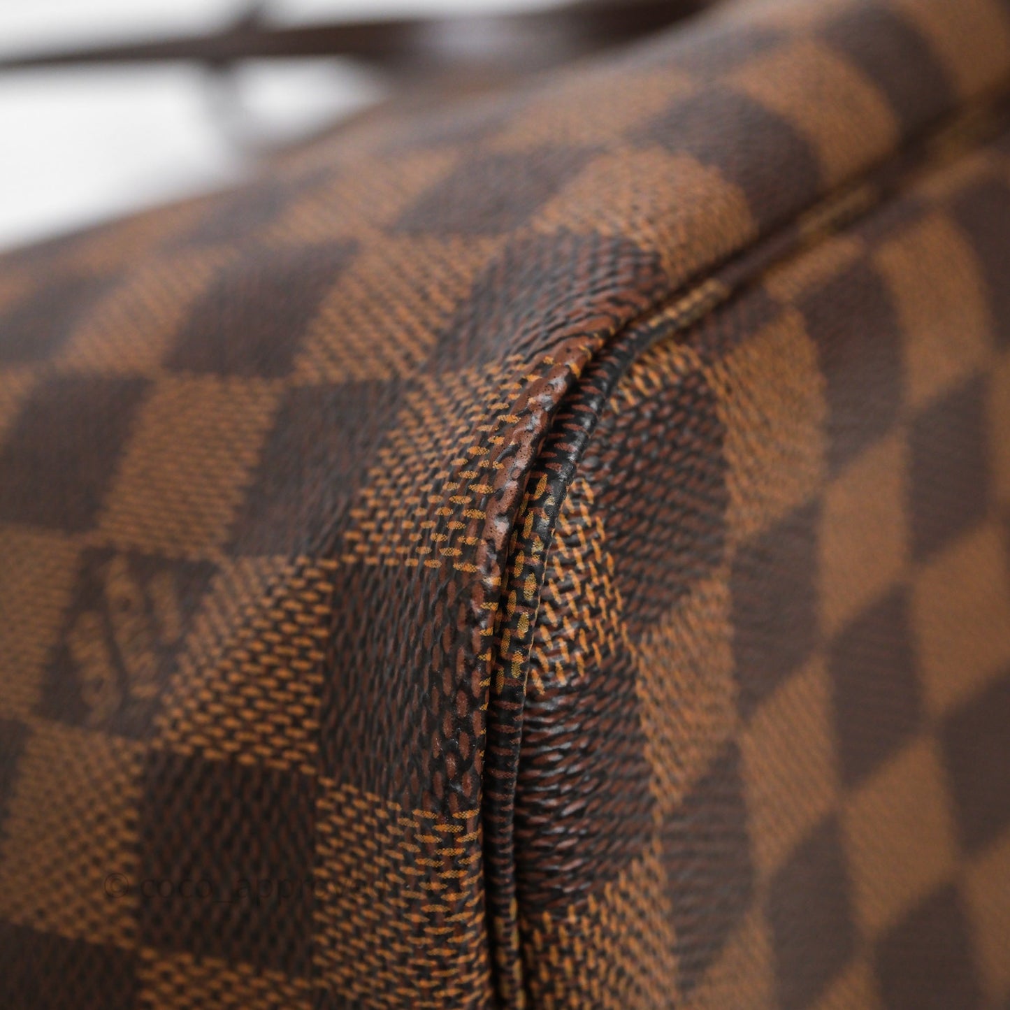 Louis Vuitton Neverfull MM Tote Bag Damier Ebene Canvas