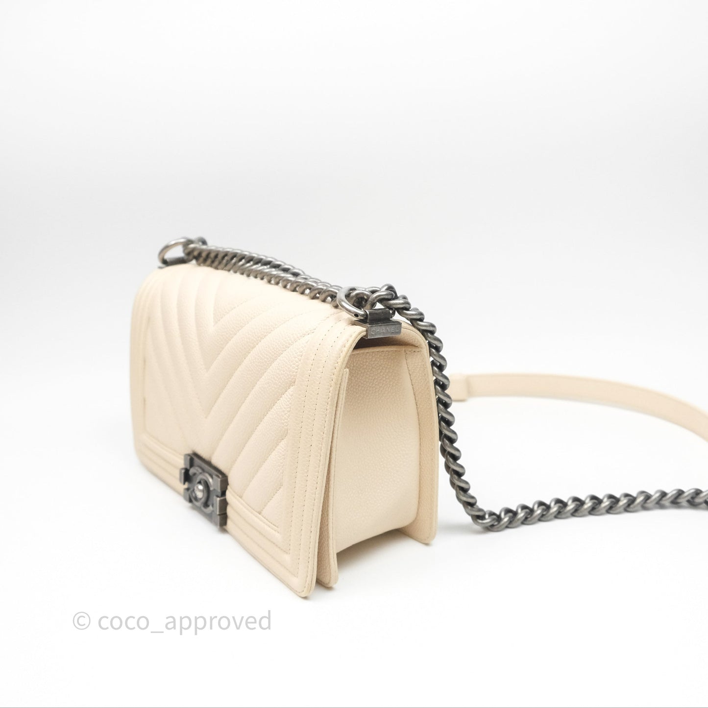 Chanel Medium Boy Chevron Beige Caviar Ruthenium Hardware
