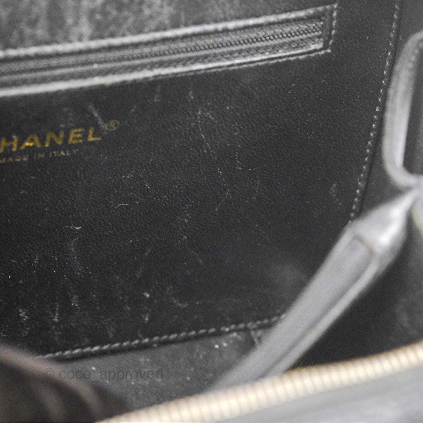 Chanel Quilted Medium CC Filigree Vanity Case Black Caviar Gold Hardware