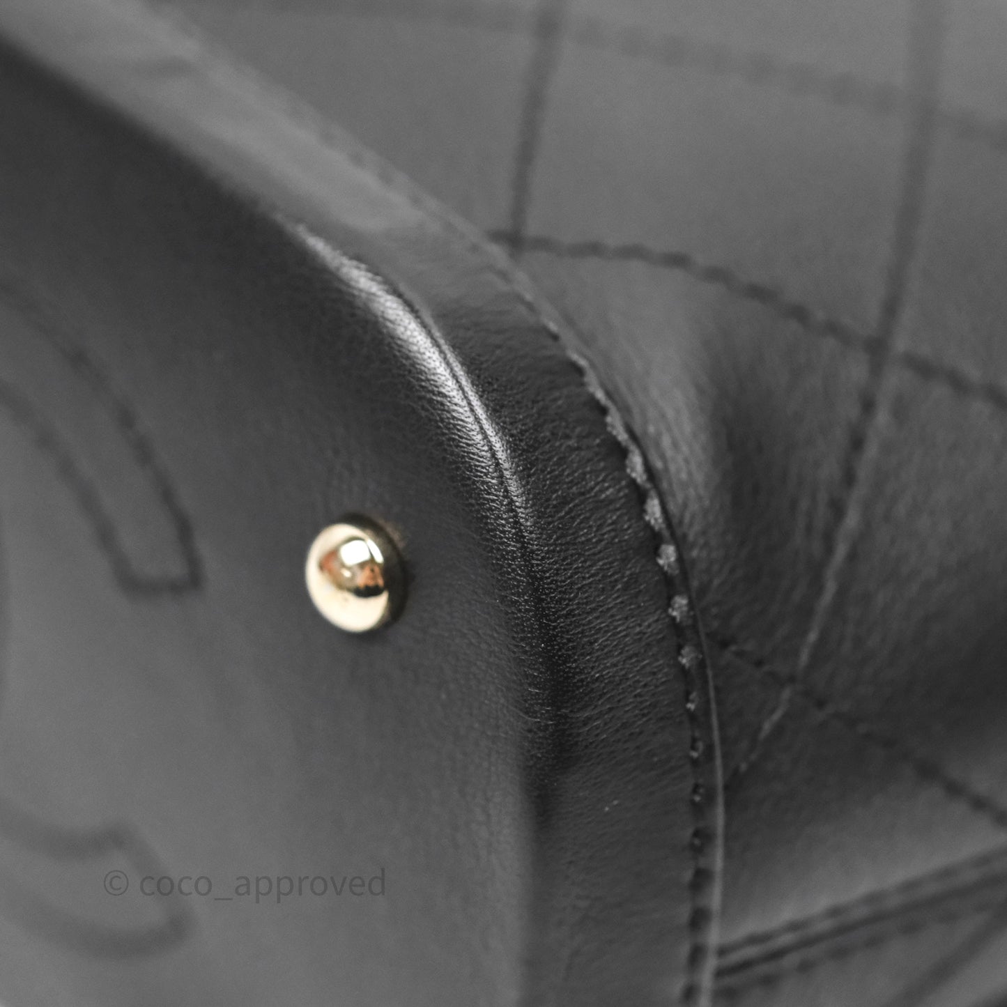 Chanel Quilted Drawstring Bucket Bag Black Calfskin Gold Hardware