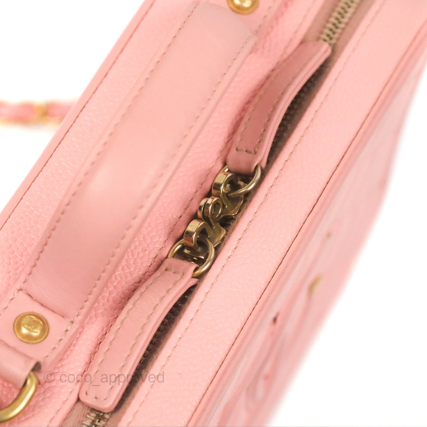 Chanel Quilted Medium CC Filigree Vanity Case Pink Caviar Gold Hardware