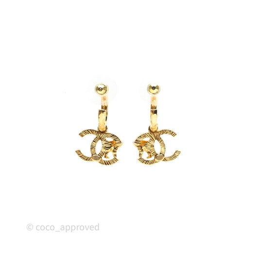 Chanel Lion CC Hoop Earrings Gold Tone 22A