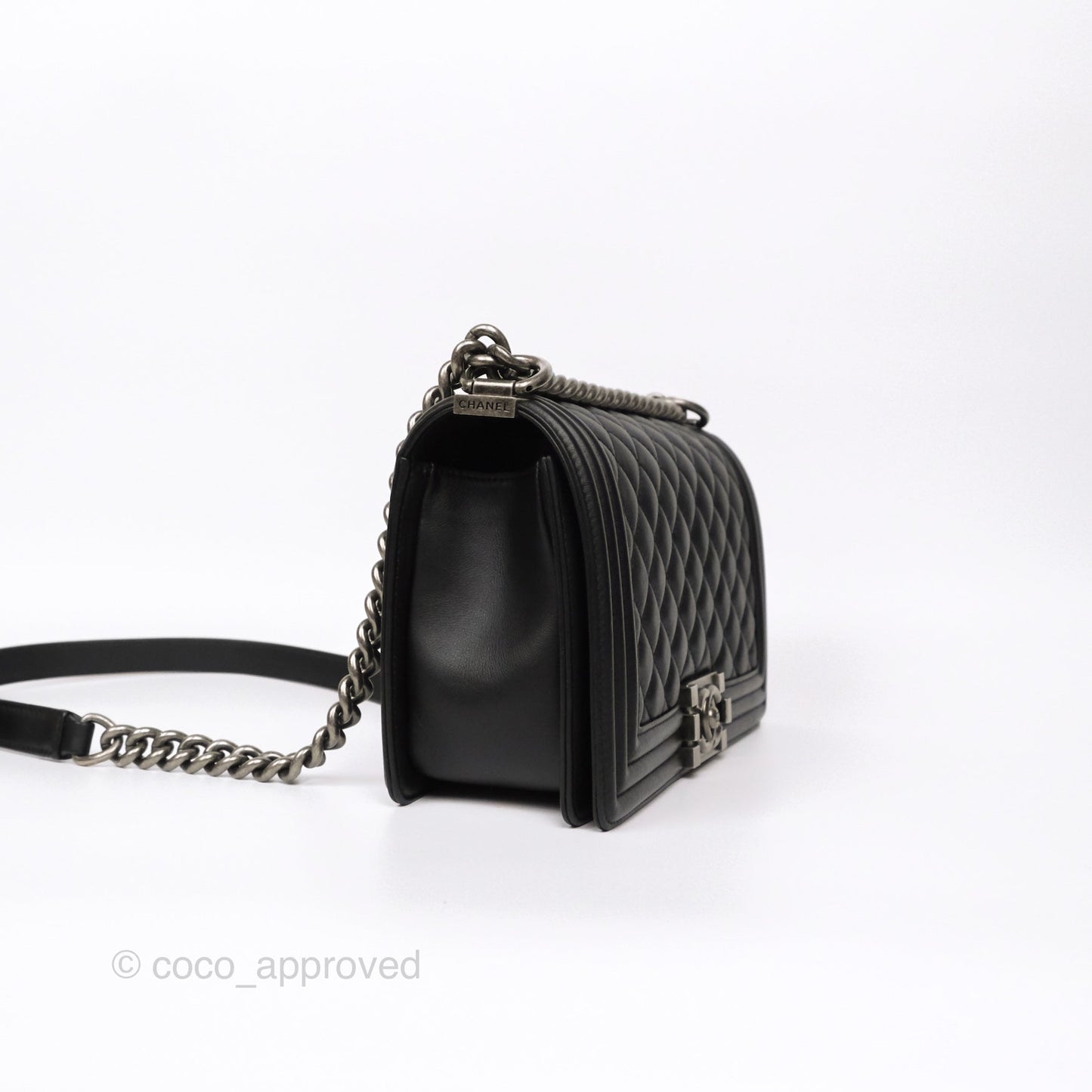 Chanel Medium Boy Quilted Black Calfskin Ruthenium Hardware