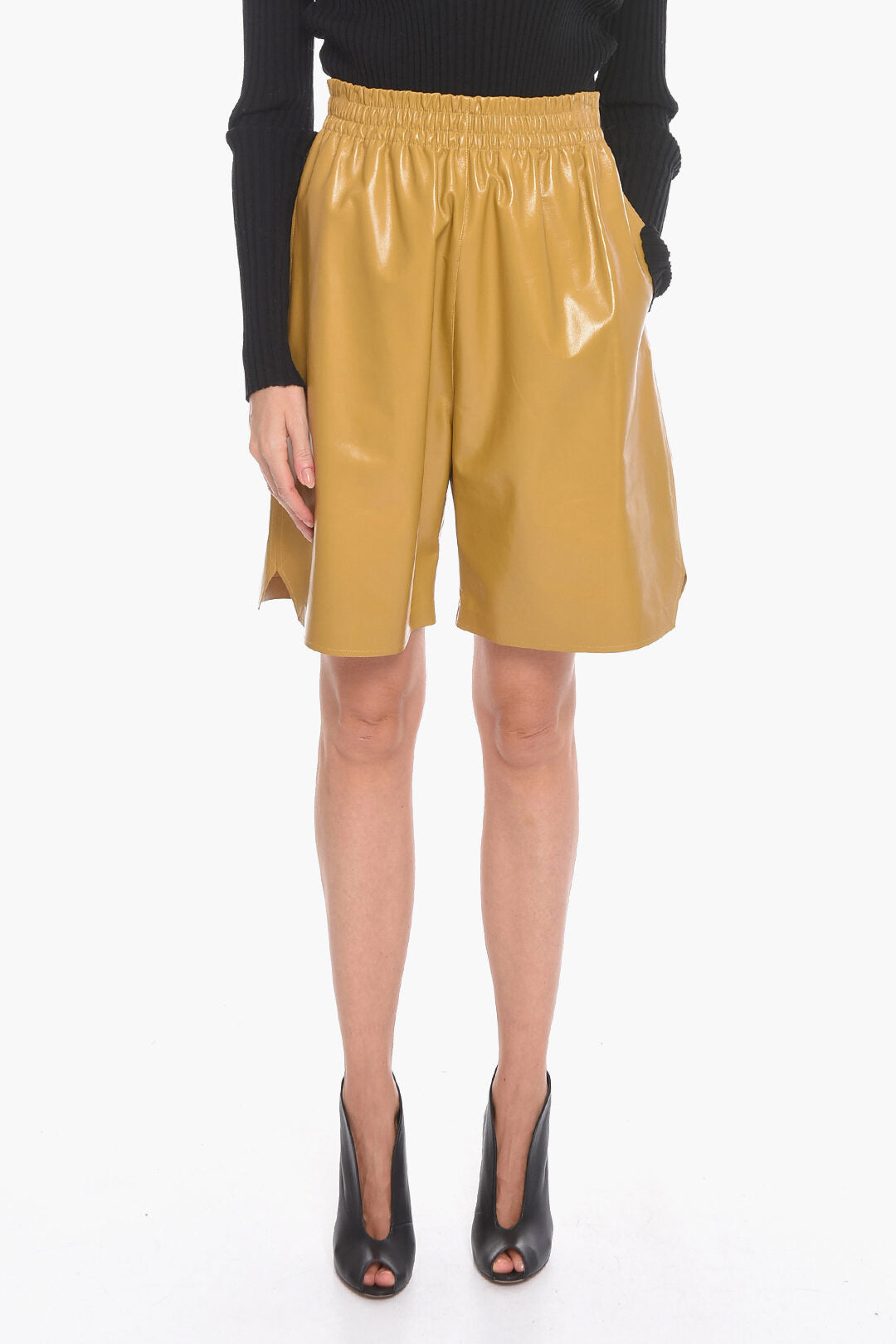 Luxury Bottega Veneta Leather SHINY Gaucho Shorts