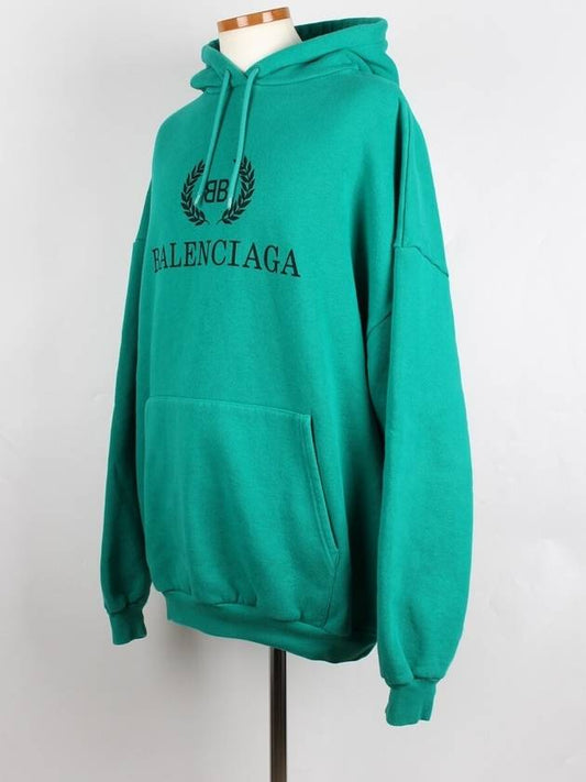 Luxury Balenciaga Laurel hood M
