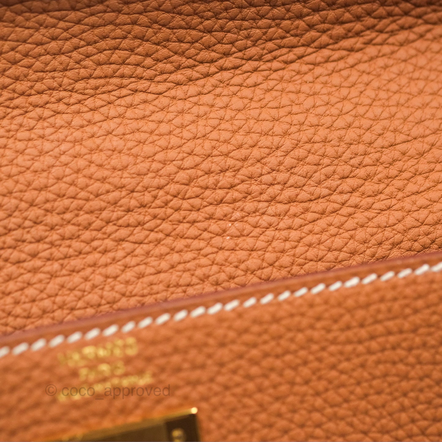 Hermès Kelly 28 Retourne Gold Togo Gold Hardware