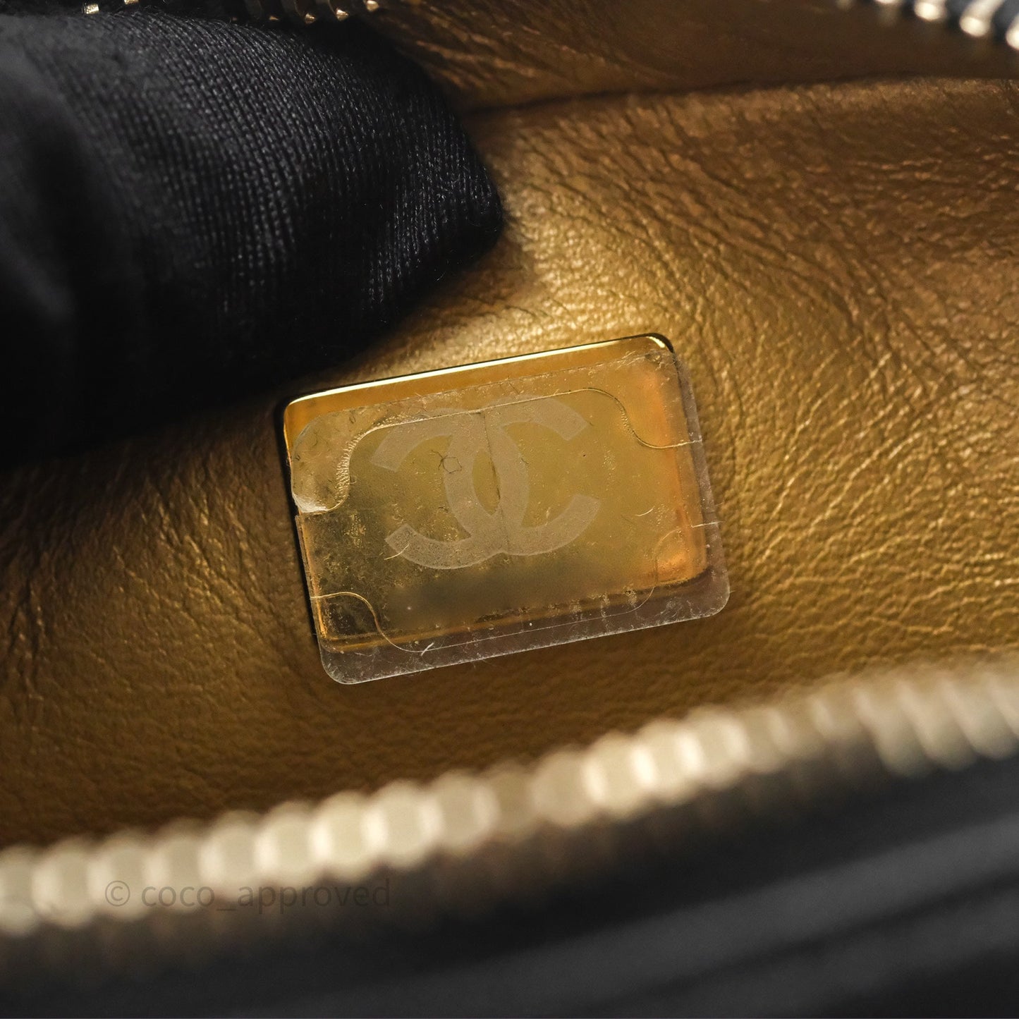 Chanel Quilted CC Pearl Crush Camera Case Black Lambskin Gold Hardware