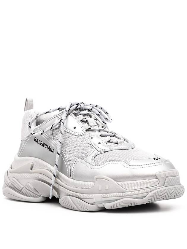 Luxury Balenciaga Triple S Low Top Sneakers Silver Metallic