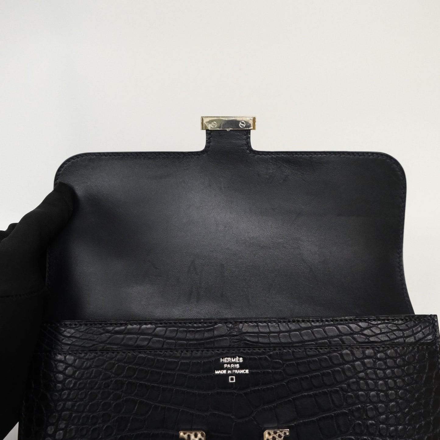 Hermes Constance Wallet Bleu Nuit 2Z Matte Alligator Ombre Lizard Buckle