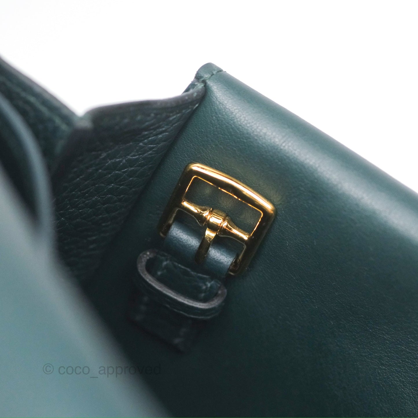 Hermès Halzan 25 Taurillon Clemence 60 Vert Cypres Gold Hardware