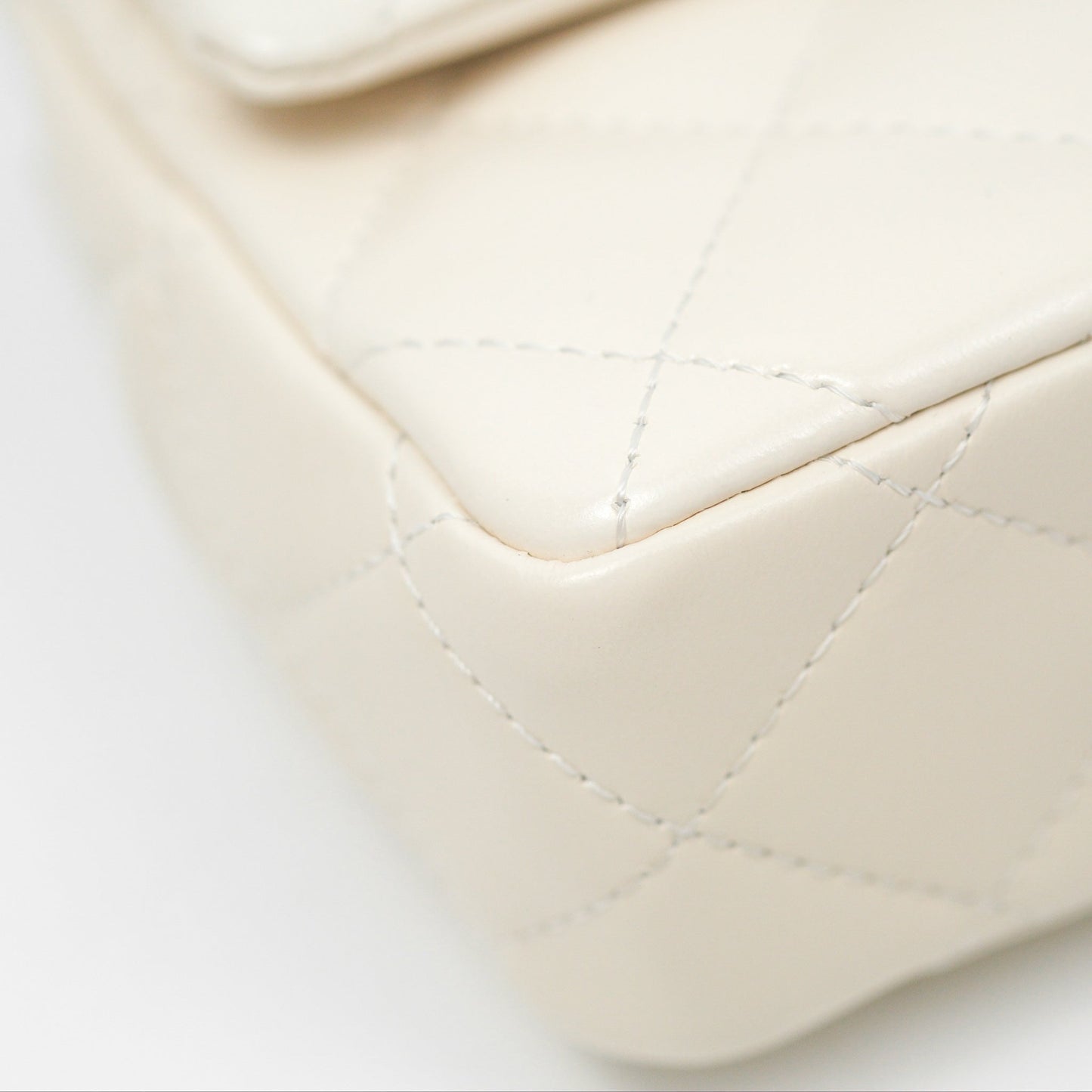 Chanel Top Handle White Lambskin Gold Hardware
