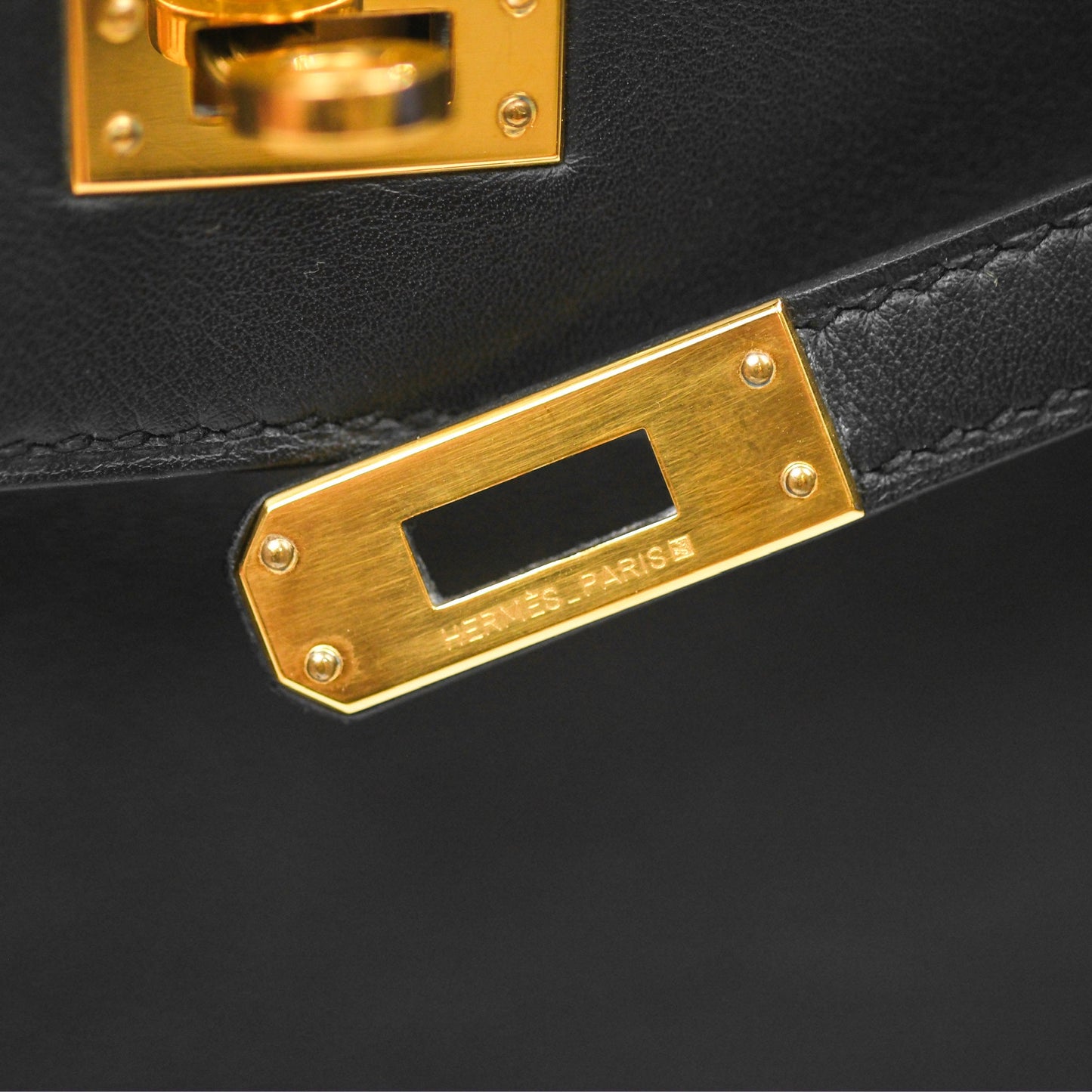 Hermès Retourne Kelly 25 Black Noir 89 Swift Gold Hardware