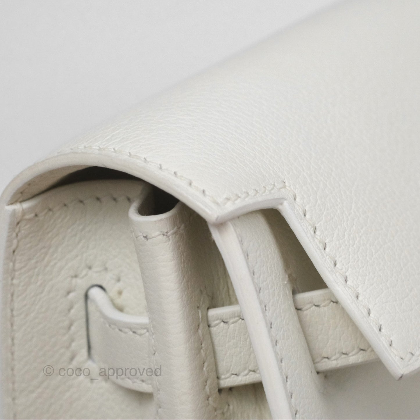 Hermès Kelly Danse II Bag White Evercolor Gold Hardware