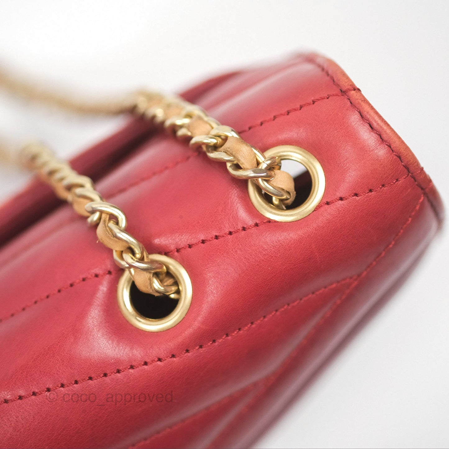 Chanel Chevron Shoulder Bag Red Calfskin Aged Gold Hardware
